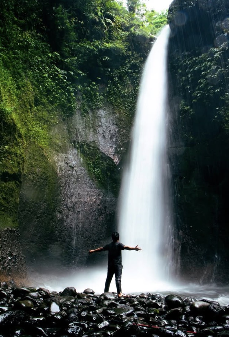 Air Terjun Selendang Rinjani